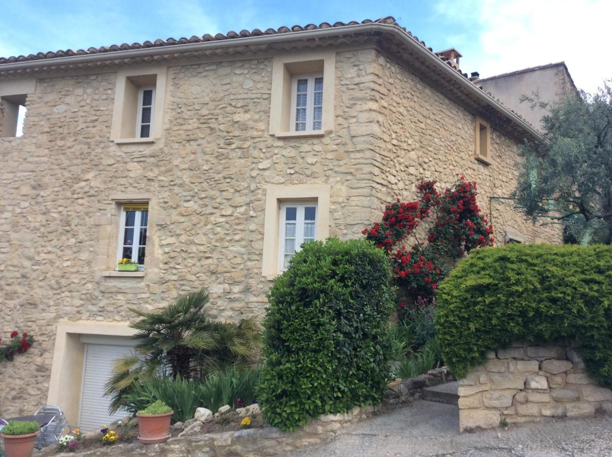 Les Conils - Gites Et Chambres D'Hotes Saint-Pierre-de-Vassols Екстер'єр фото